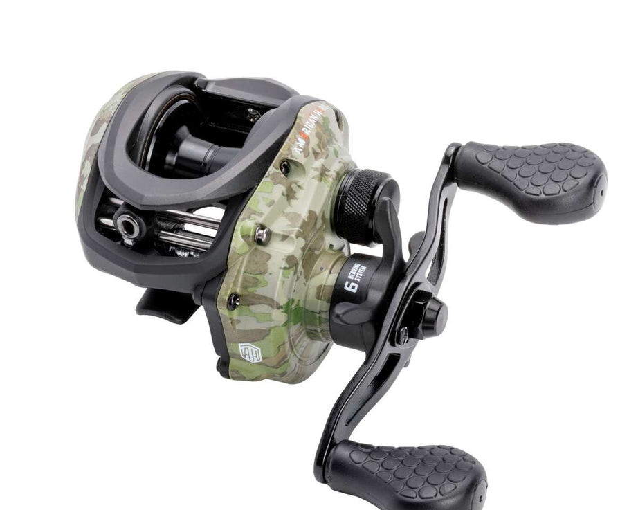 Lews Reel AH CAMO SpeedSpool LH 7.5:1 - The Sportsman's Exchange